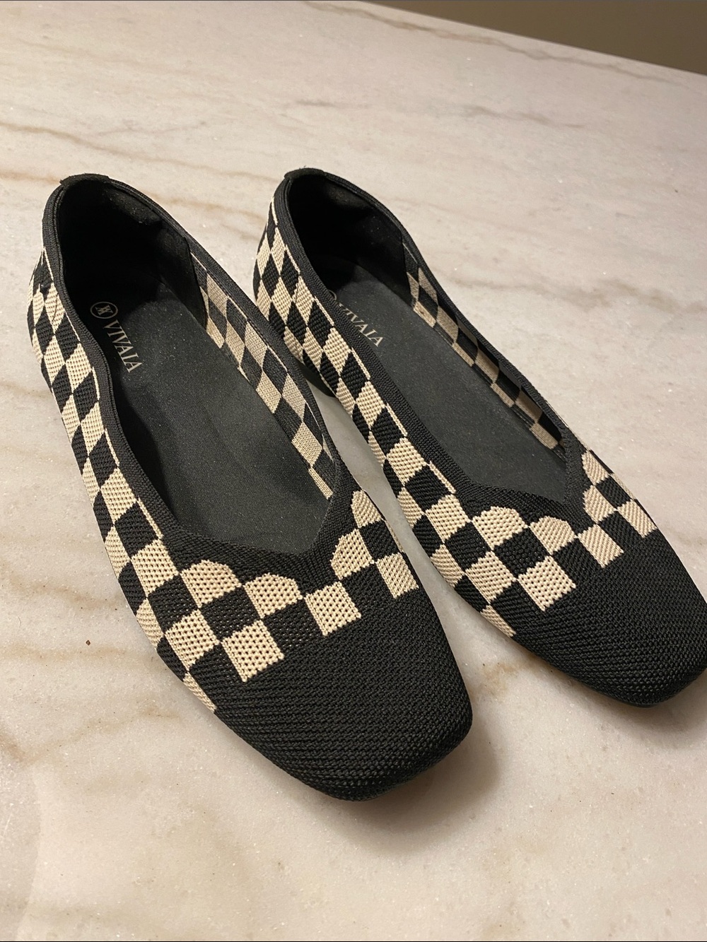 Vivaia Square-Toe Margot V-Cut Flats Margot 3.0 checkered Woven Ballet Flats